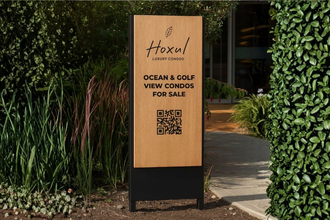 Tótems Verticales en Aluminio: 5 Ventajas para Exteriores